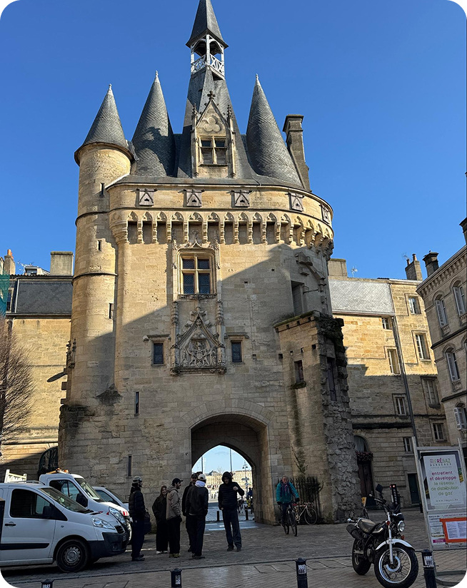 Bordeaux - Front page - 09